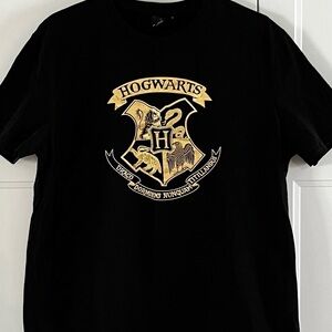 Black Hogwarts Crest T-Shirt Size XL